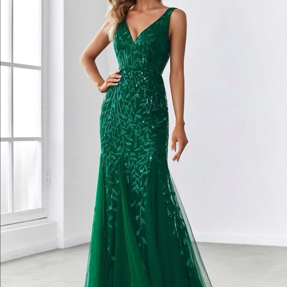 Ever Pretty Green dress gown